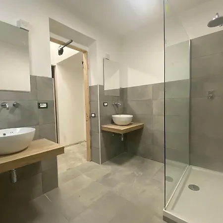 Piazza Florio パレルモ